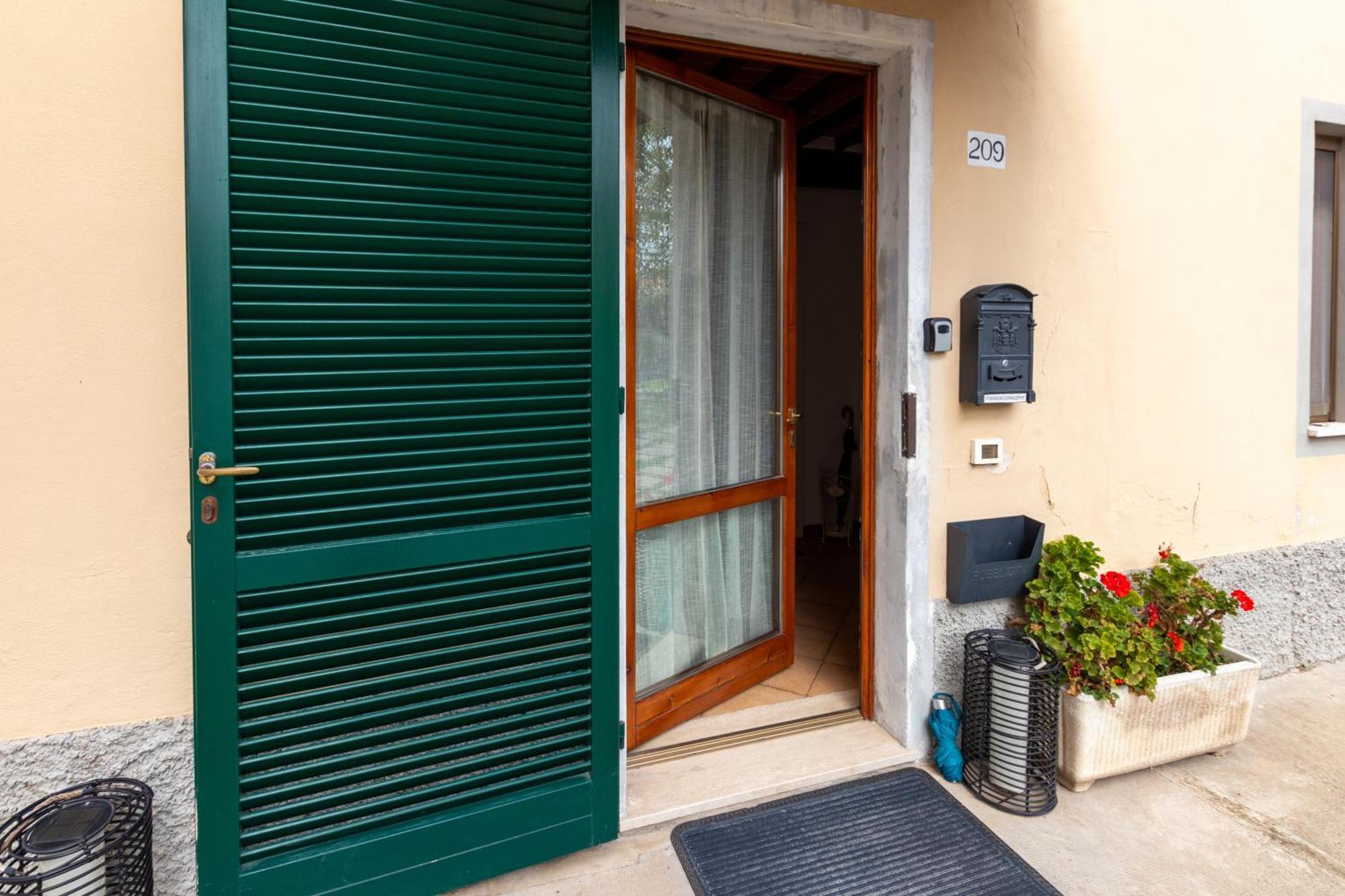 Pit Stop, Camera Al Primo Piano Con Clima E Bagno Privato Apartment Pisa Exterior photo